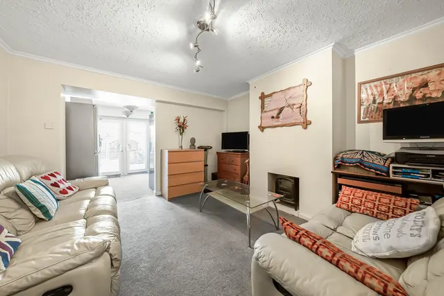 School Road, Ashford, TW15, photo 2