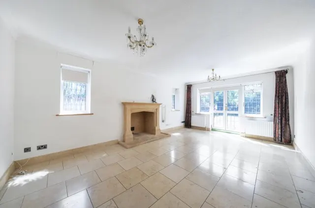 Bay Tree Close, Bromley, BR1, photo 1