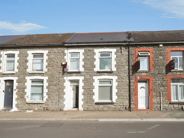 Cardiff Road, Treforest, CF37, photo 1