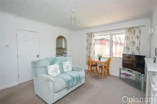Photo 2 — Ednall Lane, Bromsgrove, Worcestershire, B60 2DA