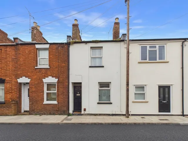 Townsend Street, Cheltenham, GL51 9HA, photo 1