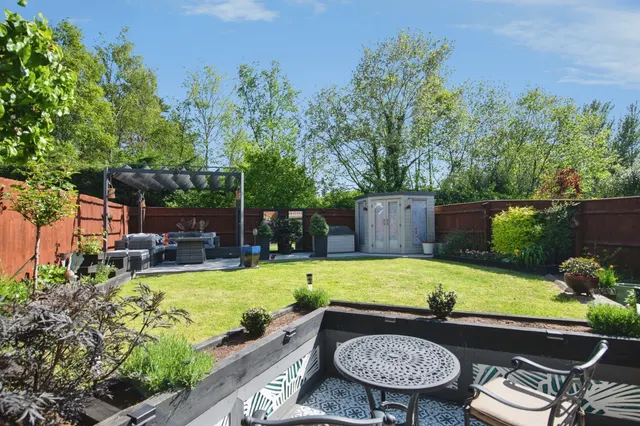 Photo 2 — Boscobel Close, DUDLEY