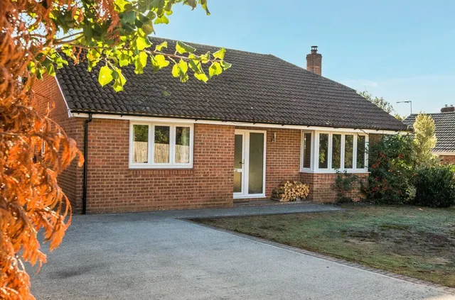 Salisbury Road, West Wellow, SO51, photo 1