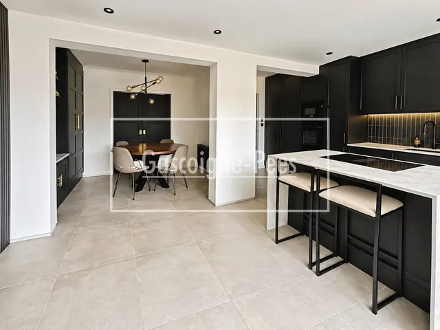 Elmstead Gardens- Worcester park, KT4, photo 3