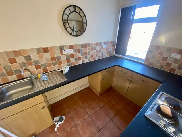 Photo 3 — Silverton Way, Wolverhampton, WV11