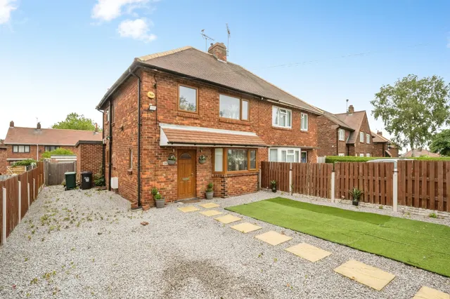 Fair View Avenue, Woodlands, Doncaster, photo 1