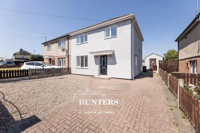 Crewe Road, Castleford, photo 1