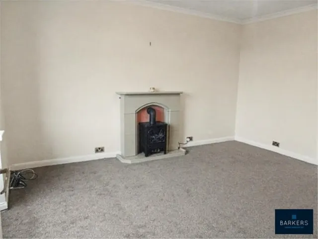 Photo 3 — Bradford Road, Birstall, Batley WF17 8NJ