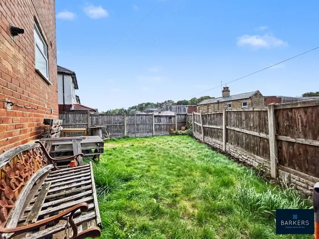 Photo 2 — Bradford Road, Birstall, Batley WF17 8NJ