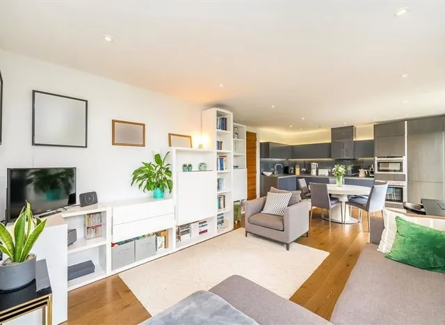 Tizzard Grove, Kidbrooke, SE3, photo 2
