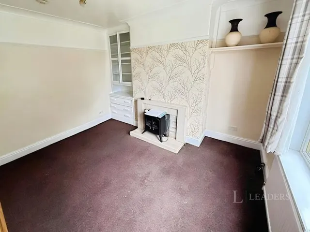 Briarwood Drive, Bradford, BD6, photo 3