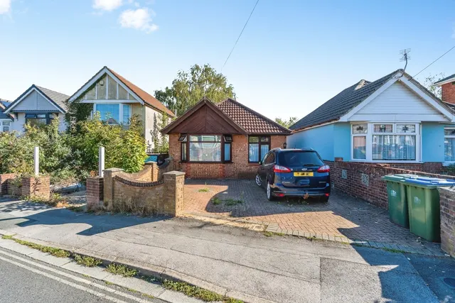 Bath Road, Southampton, SO19, photo 1
