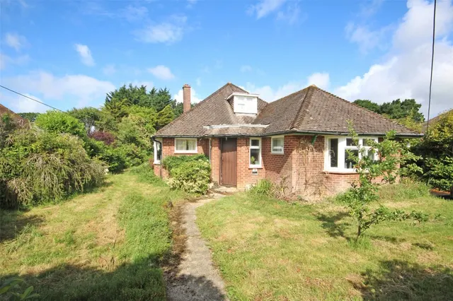Barton on Sea, New Milton, photo 1