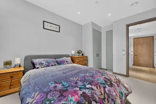 Ryeland Boulevard, London, SW18, photo 3