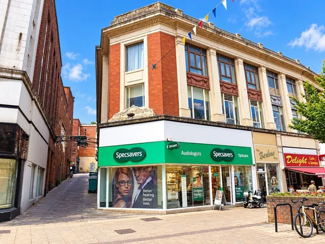 College Street, Rotherham, S65, photo 1