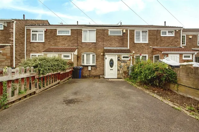 Brennan Road, Tilbury, Essex, RM18, photo 1