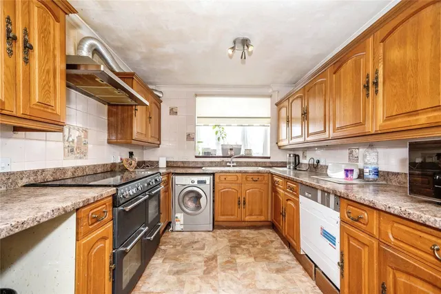 Photo 3 — Brennan Road, Tilbury, Essex, RM18