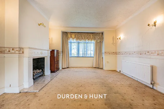 Monmouth Avenue, South Woodford, E18, photo 2