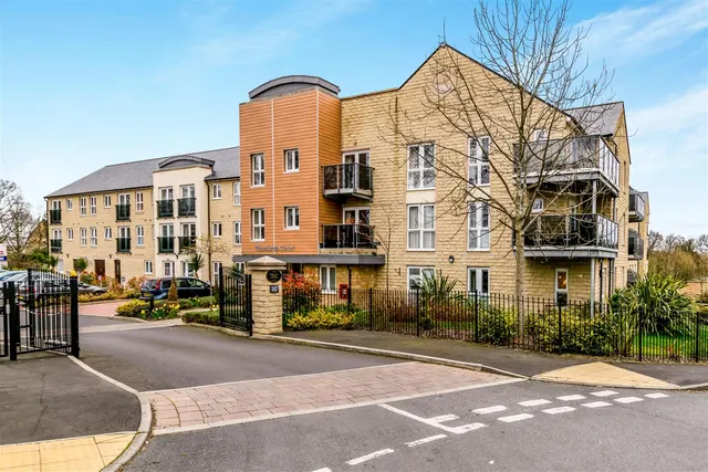 Squirrel Way, Shadwell, LS17, photo 1