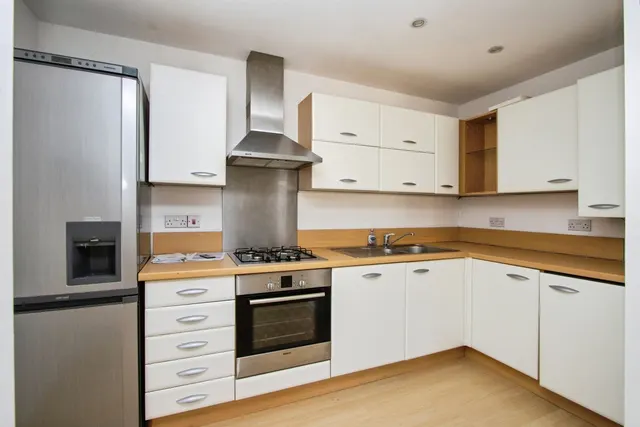 Tuke Grove, Wakefield, WF1, photo 2