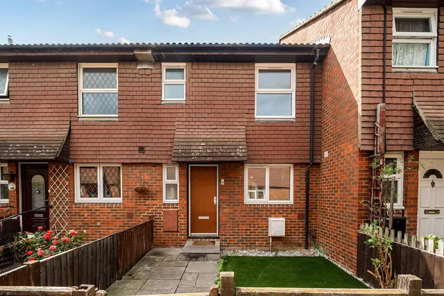Pedworth Gardens, Bermondsey, London, SE16, photo 1