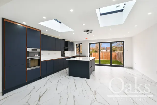 Ashburton Avenue, Addiscombe, CR0, photo 2