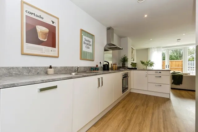 Lumina Village, Old Trafford, M16, photo 2