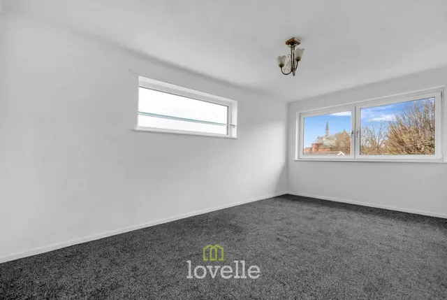 Bodiam Way, Grimsby, DN32, photo 3