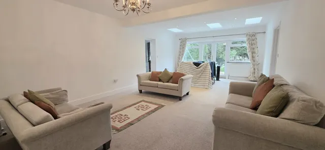 Lyndhurst Gardens, Pinner, HA5, photo 2