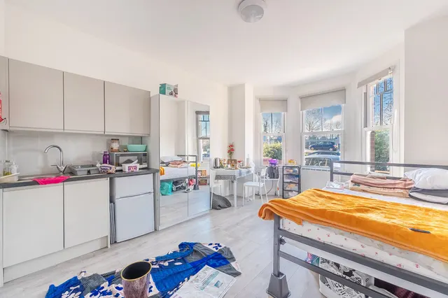 Photo 2 — 24 South Hill Avenue, Harrow