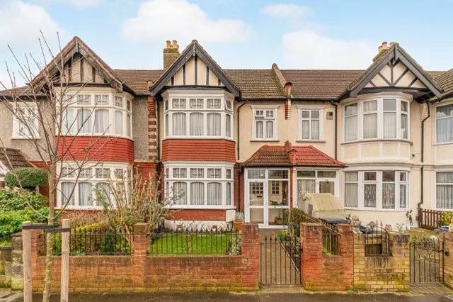 64 Ederline Avenue, London, photo 1