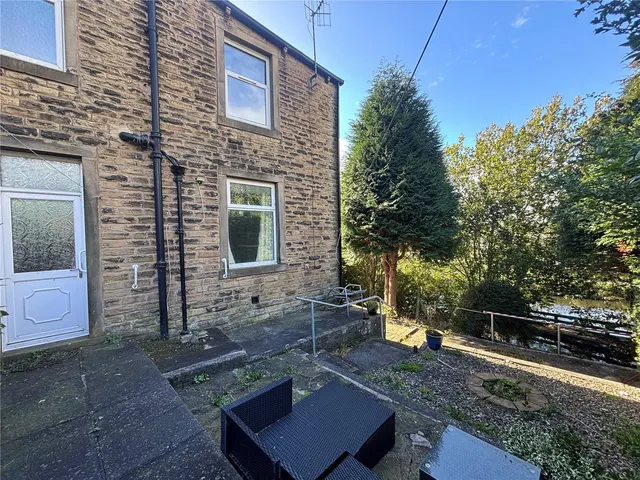 George Street, Barnoldswick, BB18, photo 1