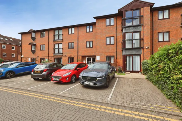 Regal Court, Bancroft, Hitchin, photo 1