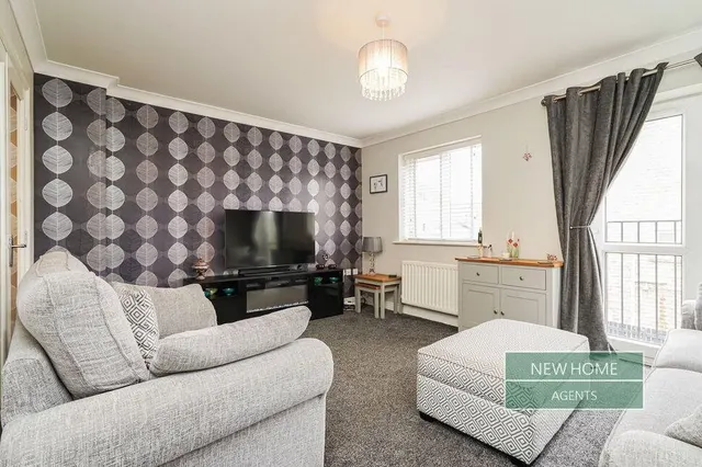 Photo 3 — Sage Grove, Brighouse, West Yorkshire, HD6