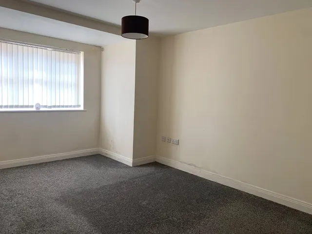 Tapestry Gardens, Birkenhead, CH41, photo 3
