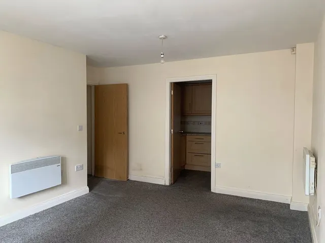 Tapestry Gardens, Birkenhead, CH41, photo 2