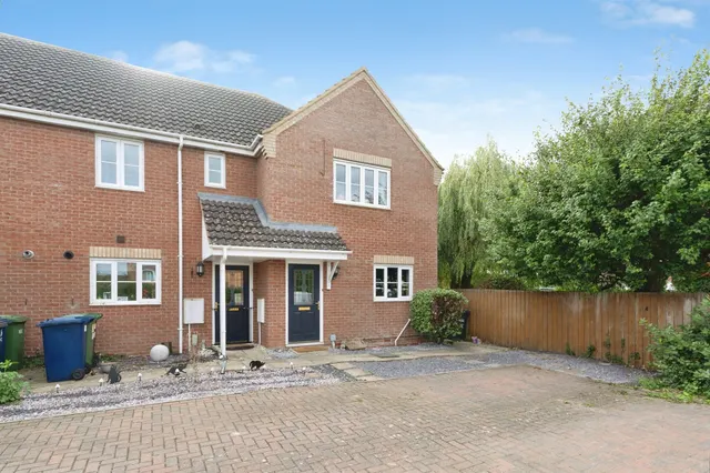 Fox Hole Close, Huntingdon, PE28, photo 1