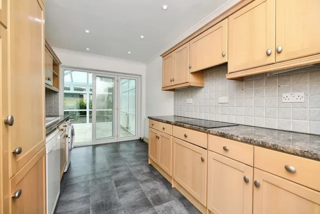 Rodmell Avenue, Saltdean, BN2, photo 2