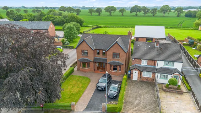 Heath Lane, Croft, Warrington, Warrington, WA3 7DT, photo 1
