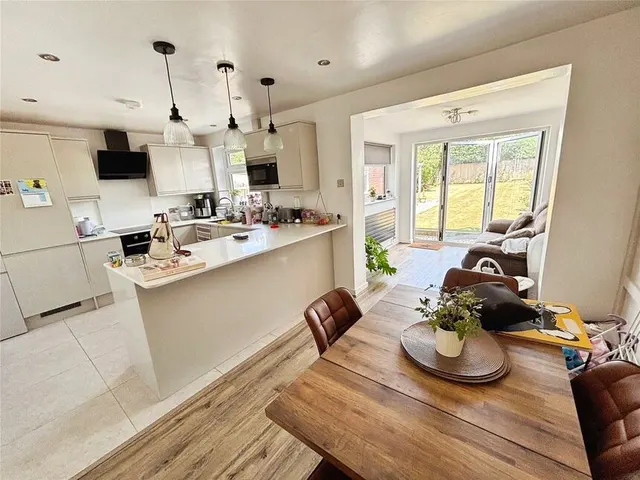 Photo 3 — Ashby Rise, Great Glen, Leicestershire, LE8