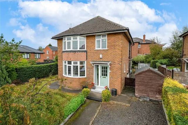 Bentcliffe Gardens, Leeds, LS17, photo 1