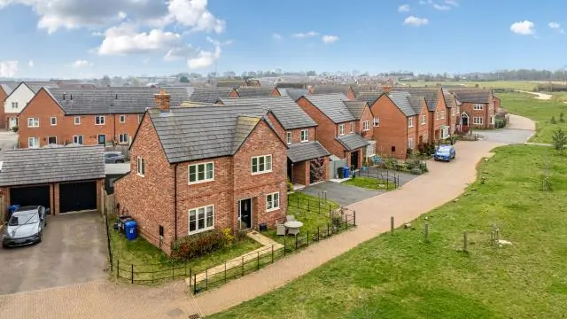 Fivash Close, Banbury, OX16, photo 1