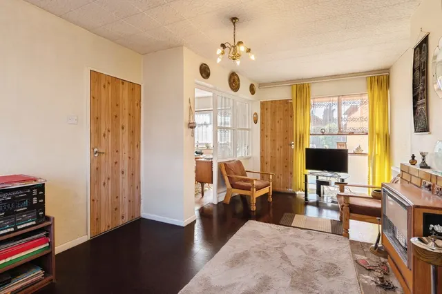 Southcote Crescent, Basildon, SS14, photo 2