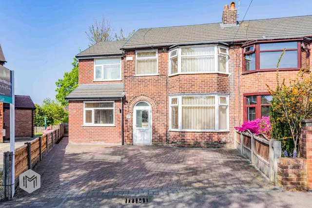 St. Marks Crescent, Worsley, Manchester, M28 7GF, photo 1