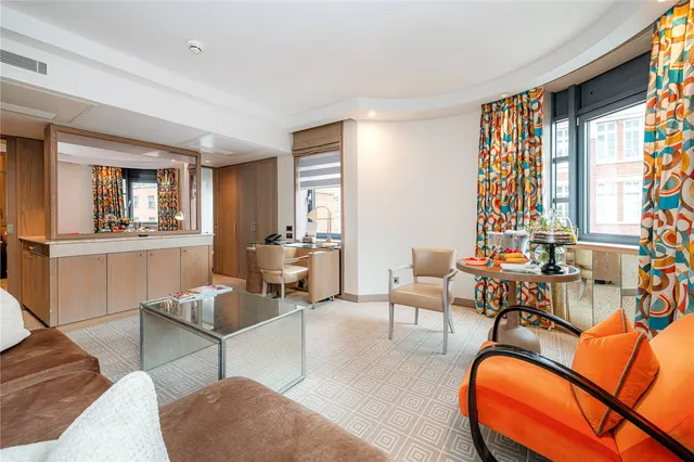 Welbeck Street, Marylebone, W1G, photo 1