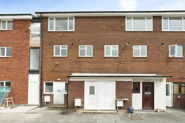 Ribble Place, Winsford, photo 1