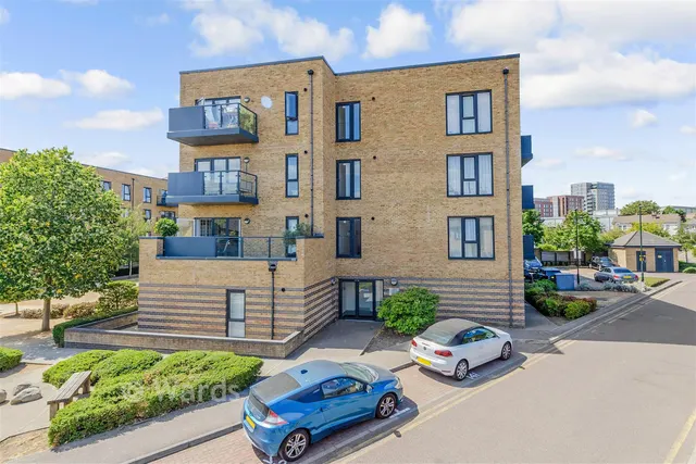 Sterling Road, Bexleyheath, DA7, photo 2