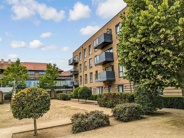 Sterling Road, Bexleyheath, DA7, photo 1