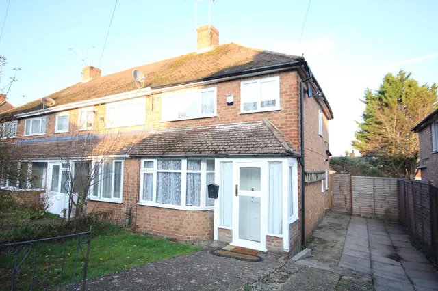 3 bedroom house, Thirlmere Avenue, Tilehurst, RG30