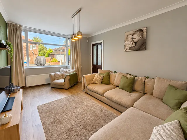 Cedar Avenue, Whitefield, M45, photo 3